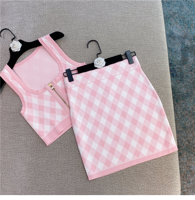 Sleeveless Square Neck Tank Tops