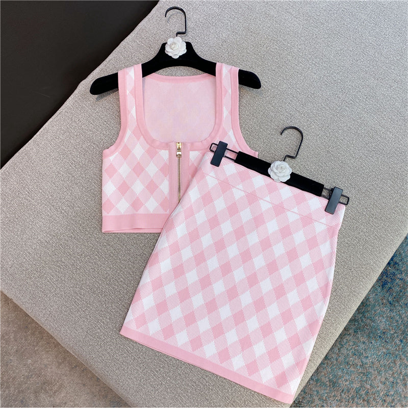 Sleeveless Square Neck Tank Tops