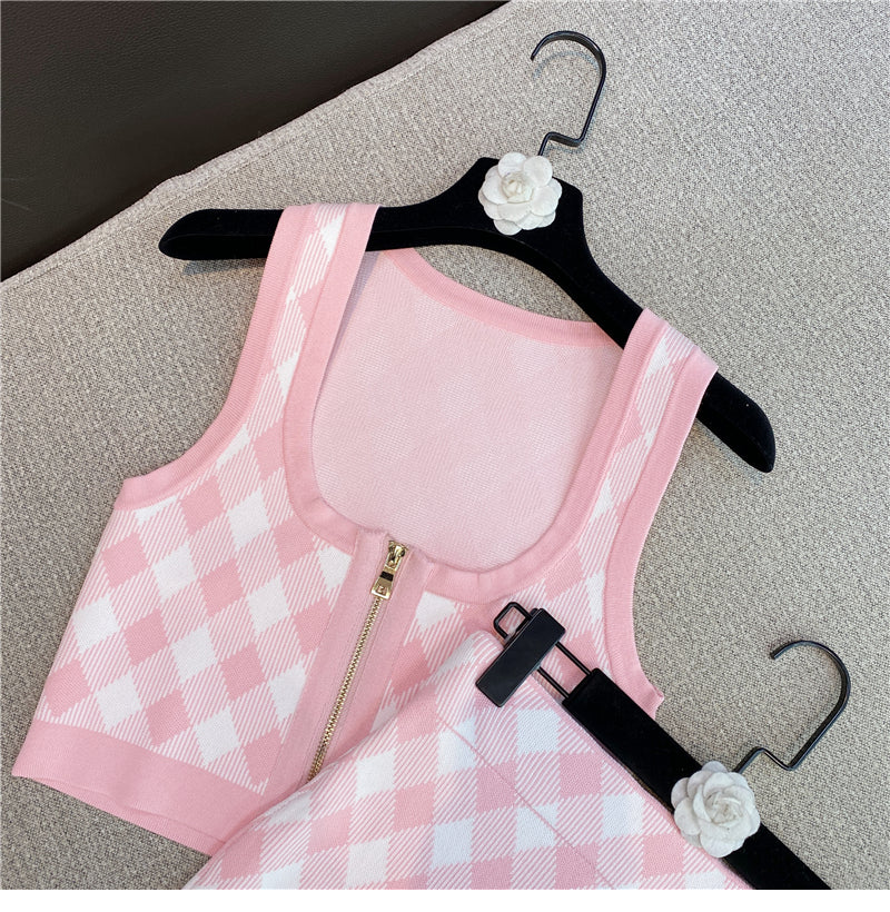 Sleeveless Square Neck Tank Tops